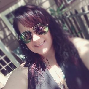 Meet your Posher, Manda